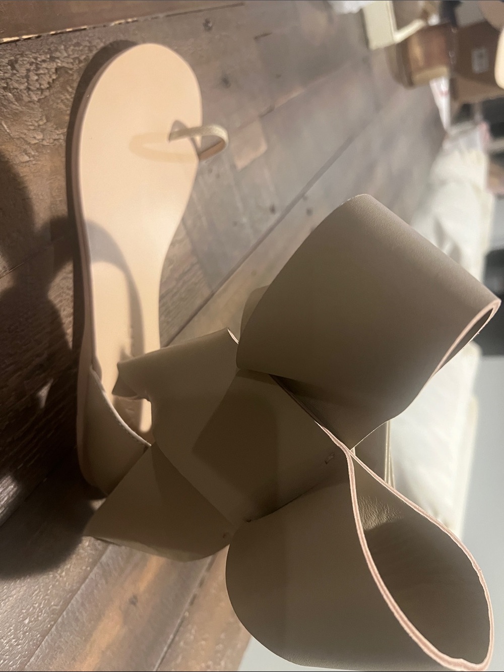 Neutral Bow-Accent Women's Sandal in Beige - Elegant Summer Slide